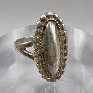 Navajo OTT Sterling Silver Oval Dome Cabochon Ring Beaded Raindrop Border Sz 7